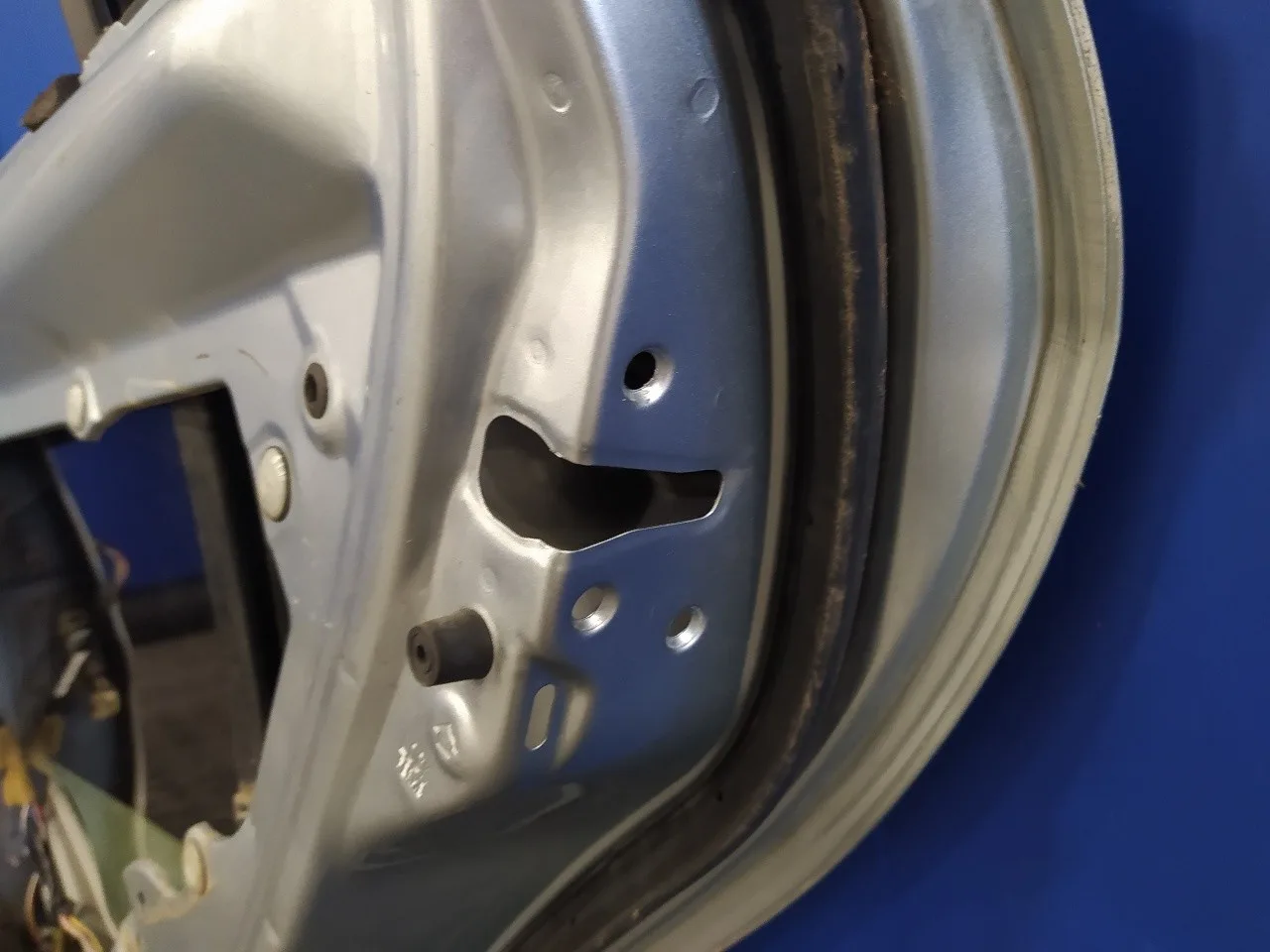 Puerta Trasera Derecha para Mazda 6 Berlina (Gg)