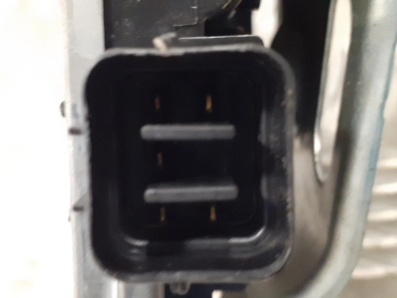 Elevalunas Delantero Derecho para Mitsubishi Montero (V60/V70)