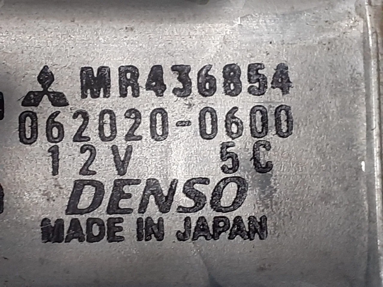 Elevalunas Delantero Derecho para Mitsubishi Montero (V60/V70)