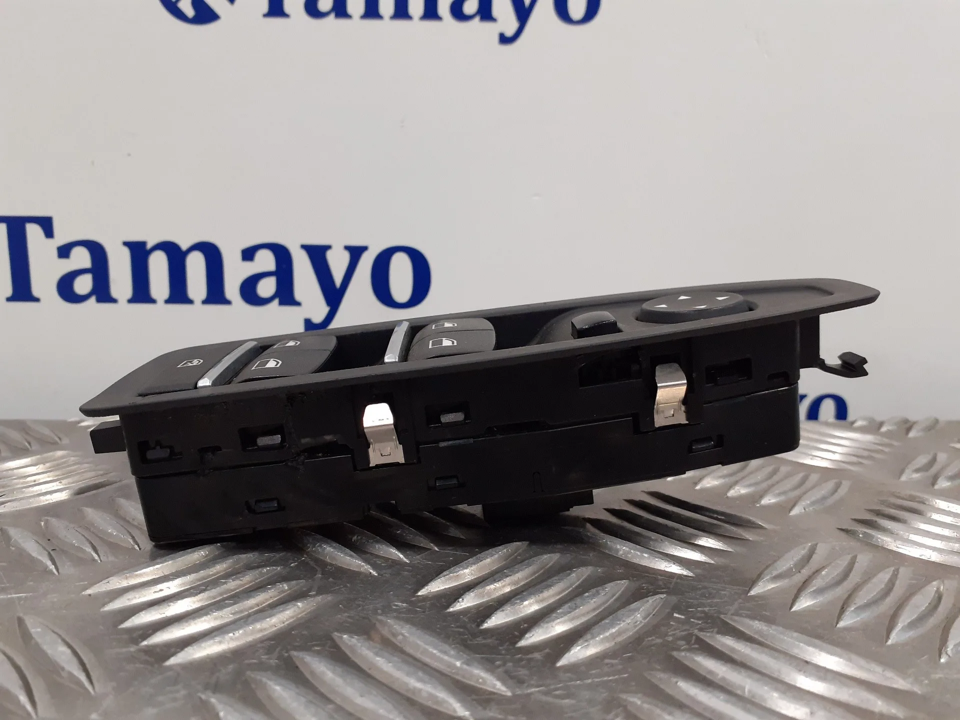 Mando Elevalunas Delantero Izquierdo para Bmw Serie 3 Lim. (F30)