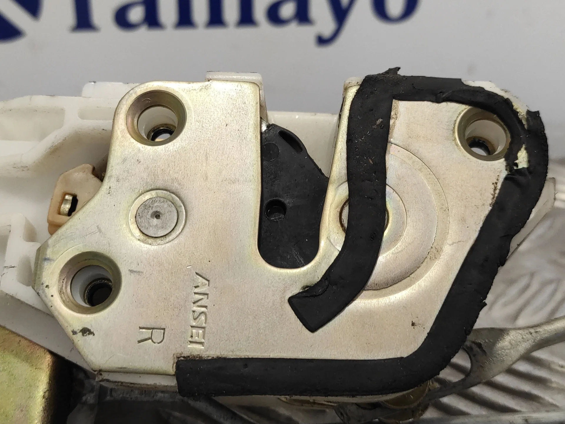 Cerradura Puerta Delantera Derecha para Mitsubishi Montero (V60/V70)