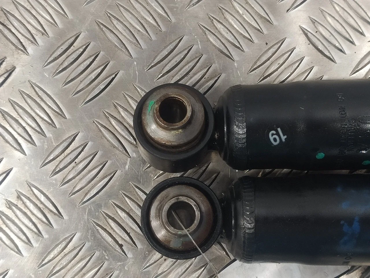 Juego Amortiguadores Delantero para Mercedes-Benz Clase M (W163)