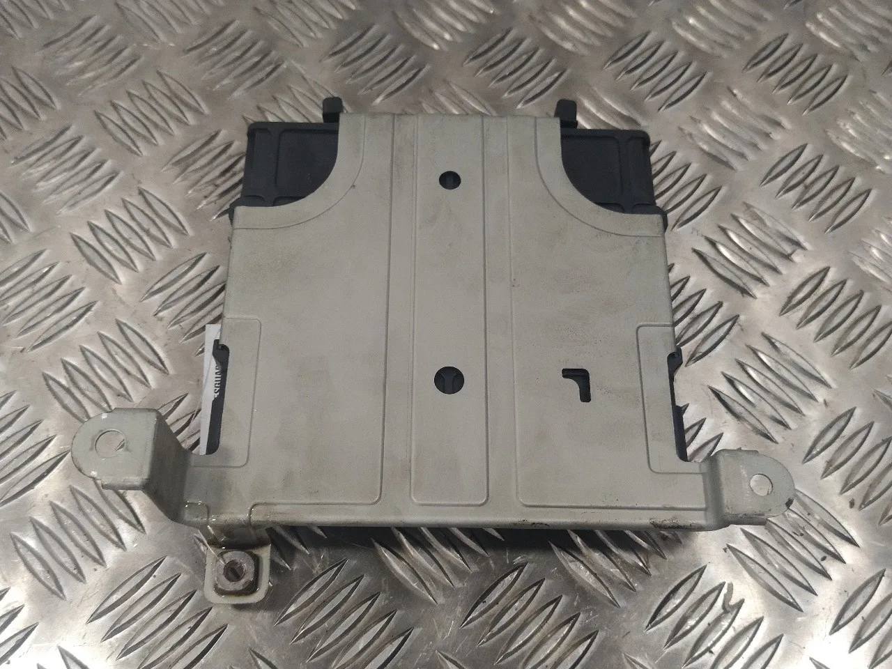 Modulo Electronico para Mitsubishi Montero (V60/V70)