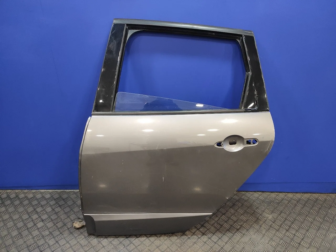 Puerta Trasera Izquierda para Renault Scenic Iii
