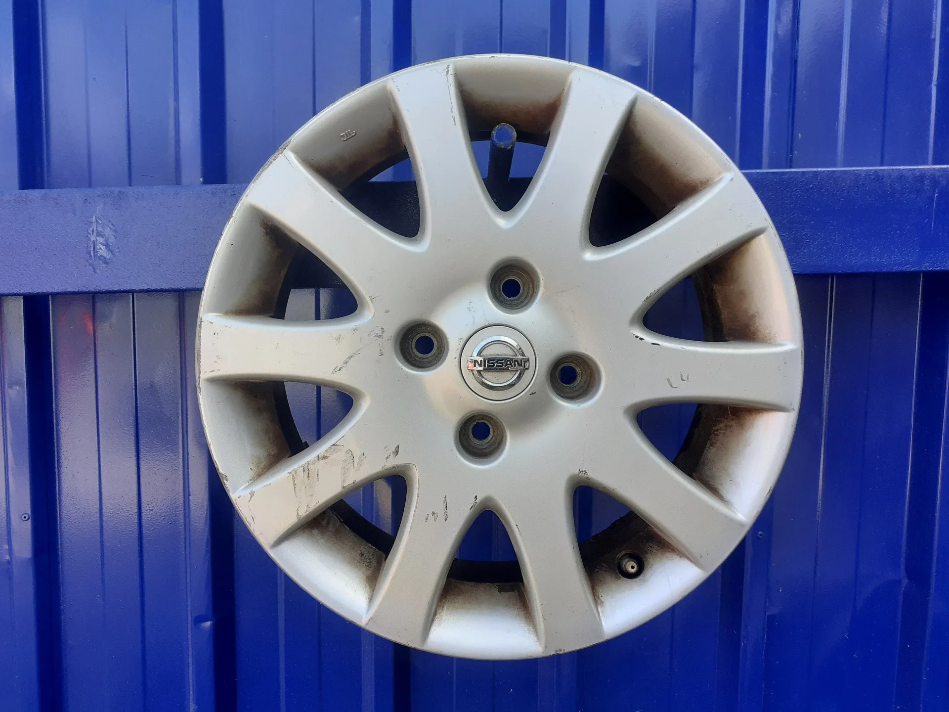 Llanta para Nissan Primera Berlina (P12)