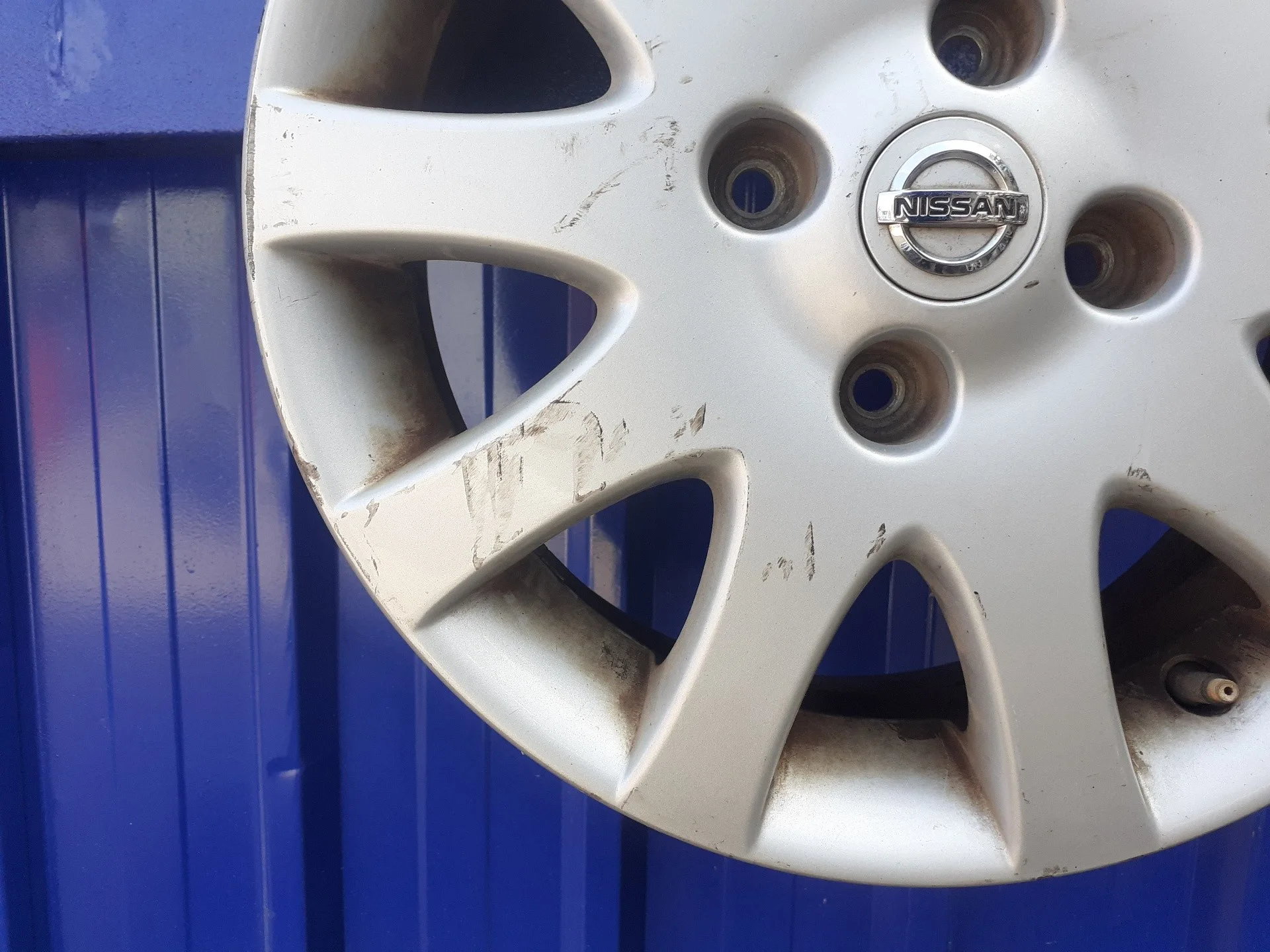 Llanta para Nissan Primera Berlina (P12)