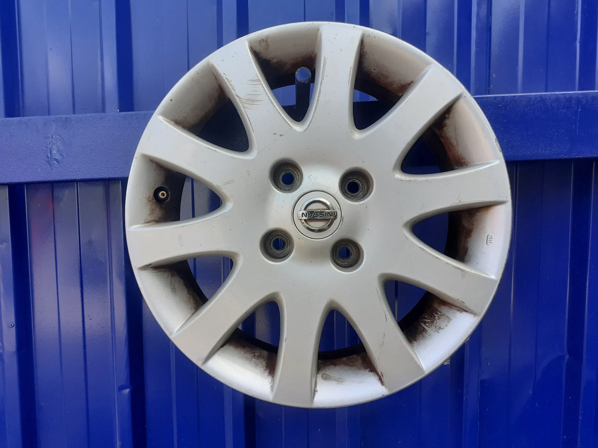 Llanta para Nissan Primera Berlina (P12)