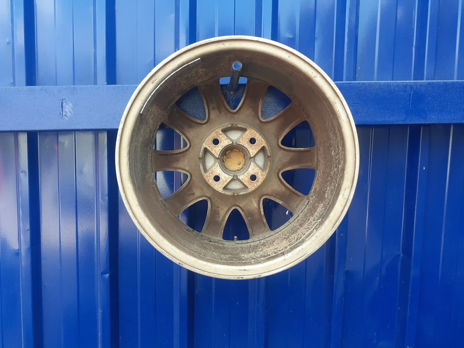 Llanta para Nissan Primera Berlina (P12)