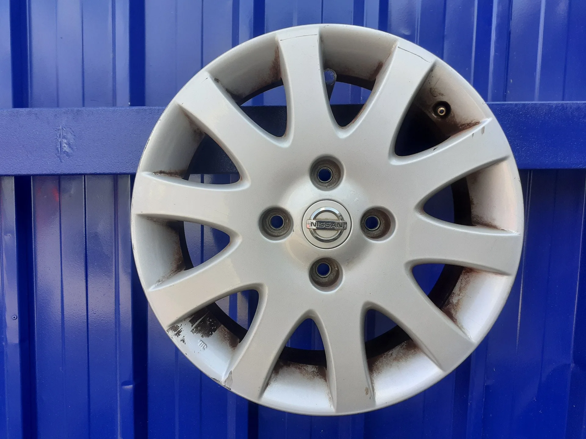 Llanta para Nissan Primera Berlina (P12)