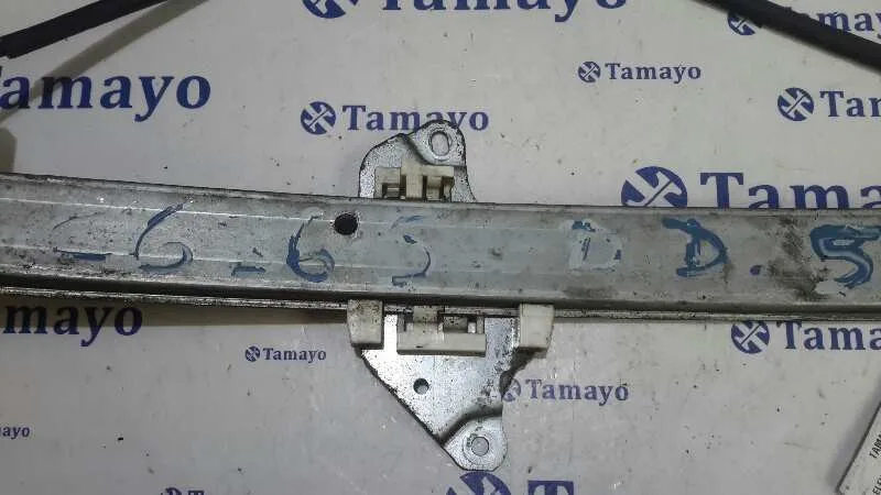 Elevalunas Delantero Derecho para Nissan Almera (N15)