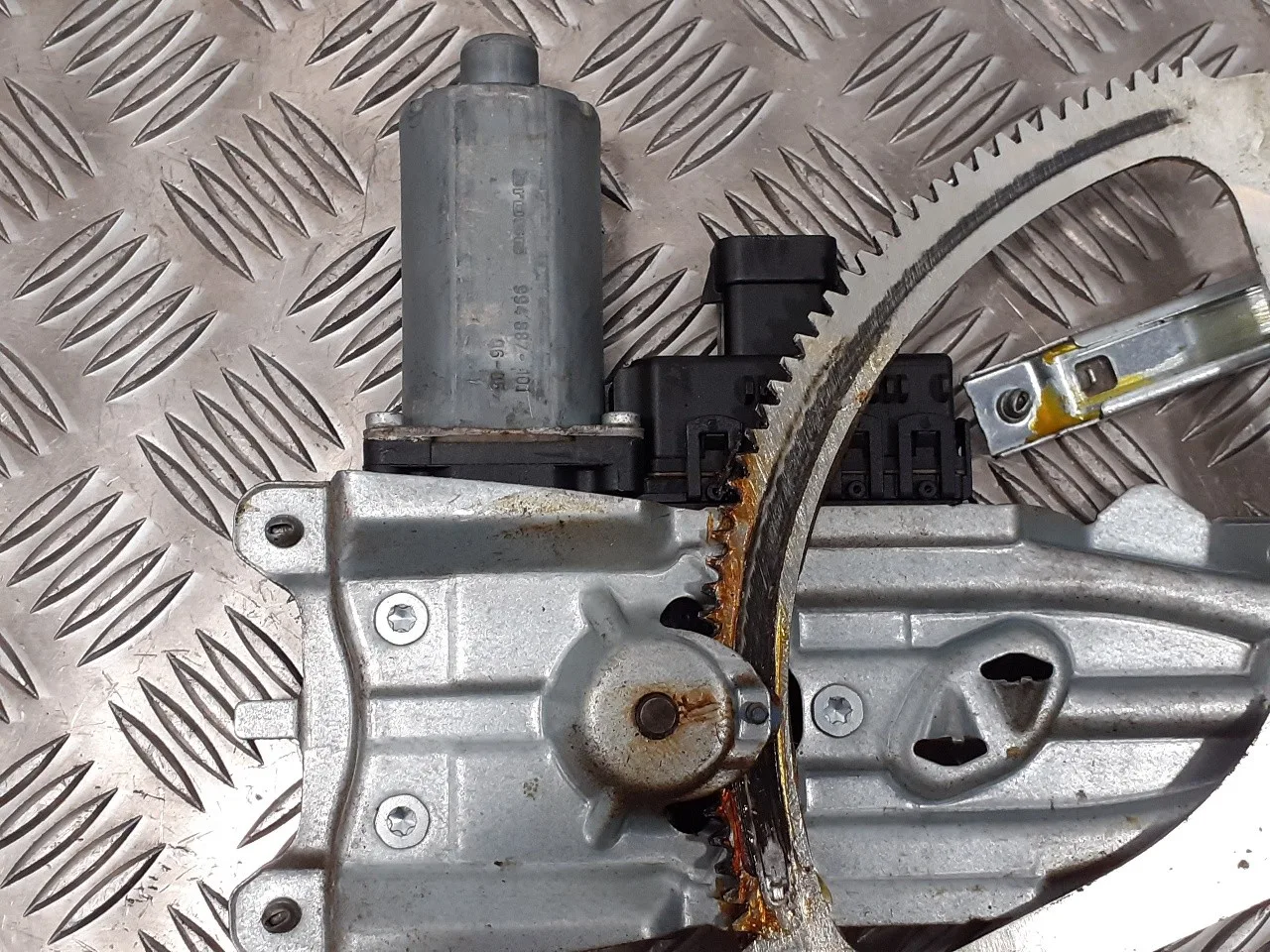 Elevalunas Delantero Derecho para Opel Astra H Berlina