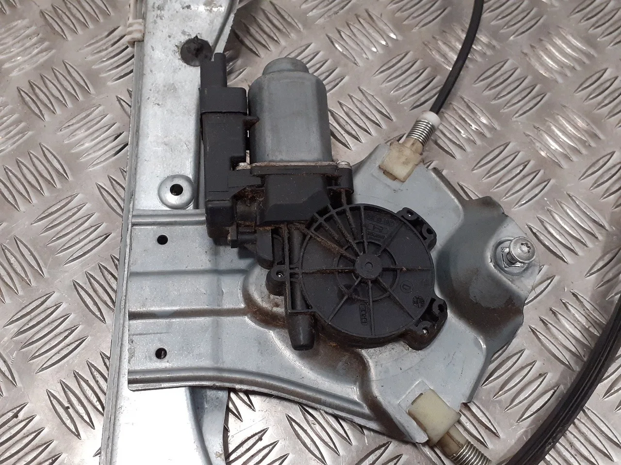 Elevalunas Delantero Izquierdo para Renault Clio Iii
