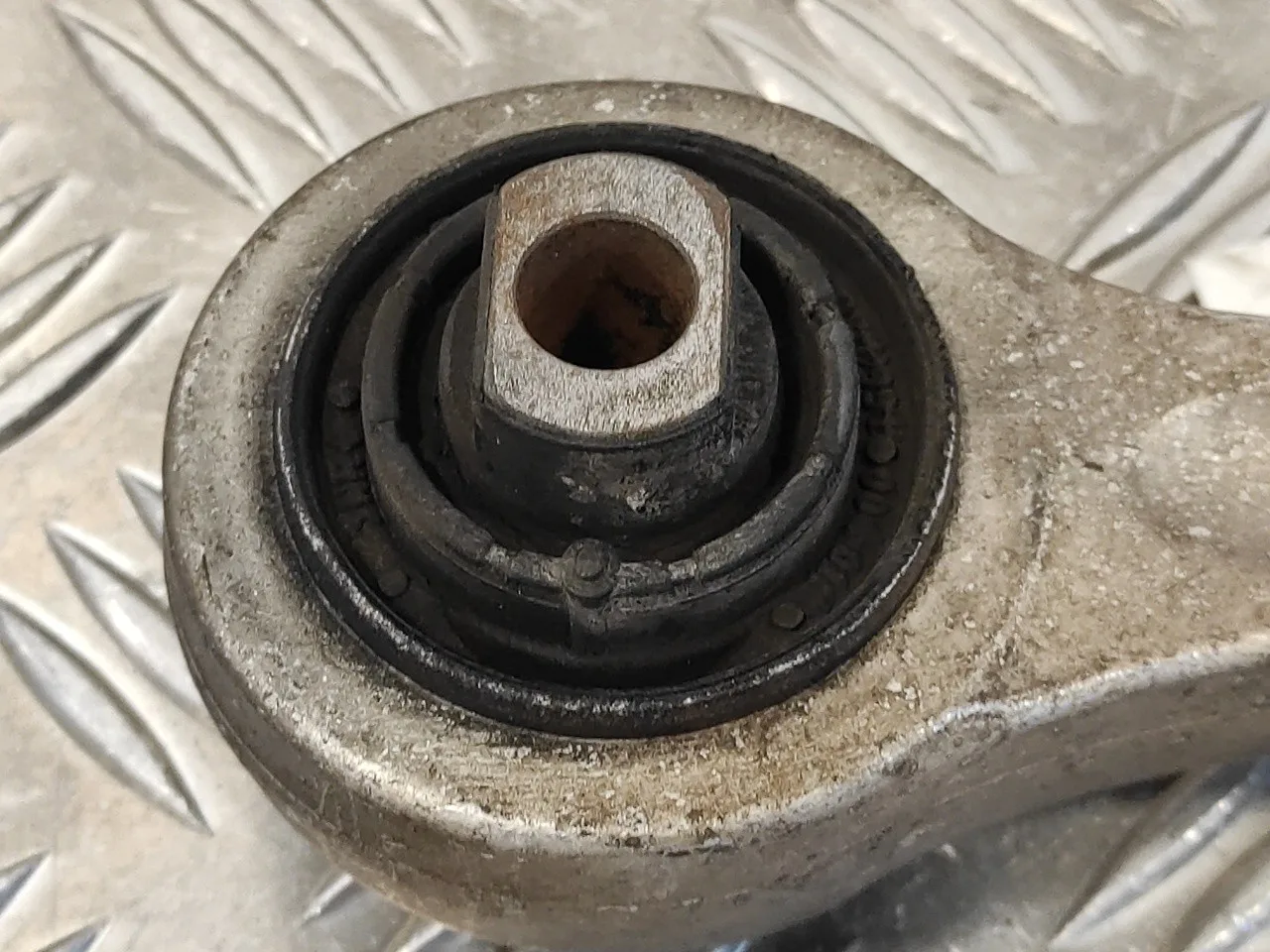 Brazo Suspension Inferior Delantero Izquierdo para Audi A4 Berlina (8E)