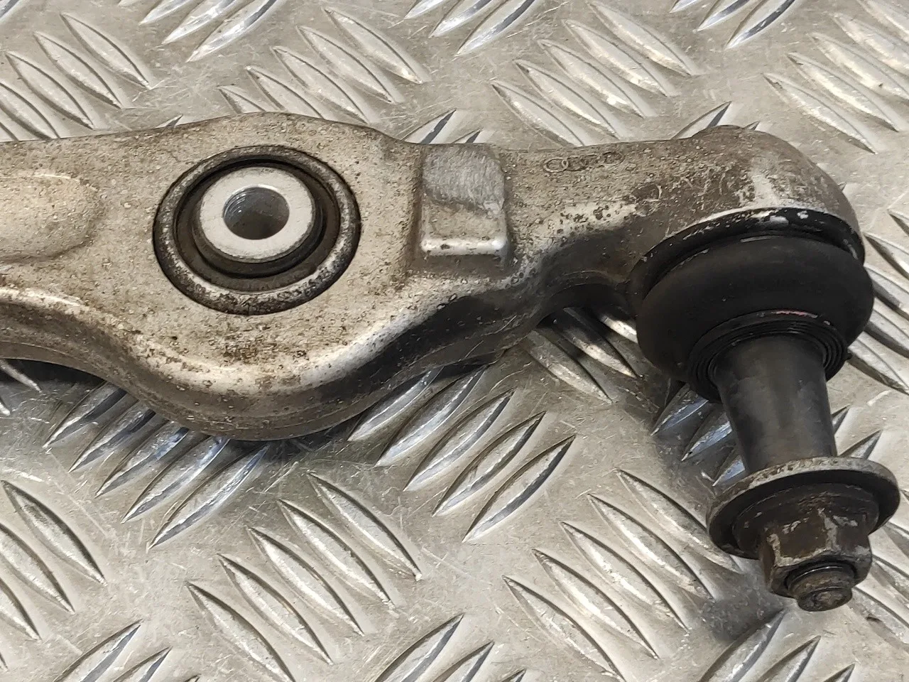 Brazo Suspension Inferior Delantero Izquierdo para Audi A4 Berlina (8E)