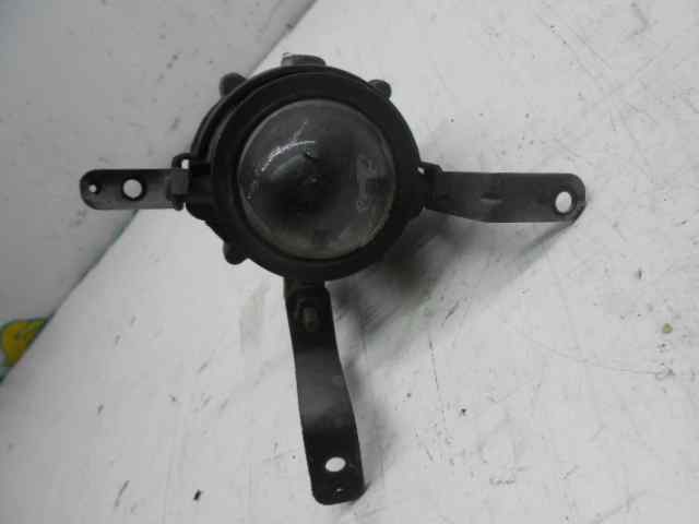 Faro Antiniebla Derecho para Hyundai Trajet (Fo)