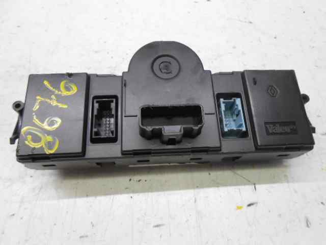 Mando Climatizador para Renault Megane Ii Berlina 5P
