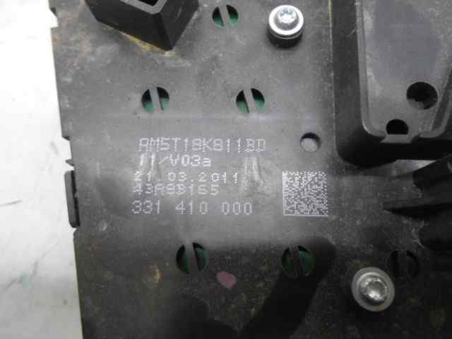 Mando Radio para Ford Focus Lim. (Cb8)