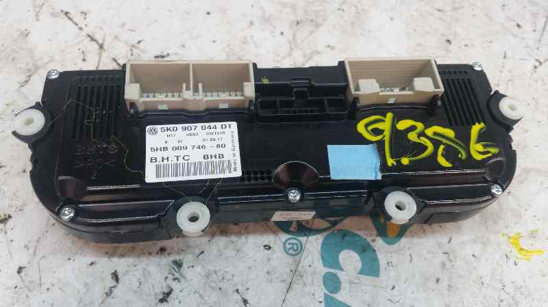 Mando Climatizador para Volkswagen Passat Lim. (362)