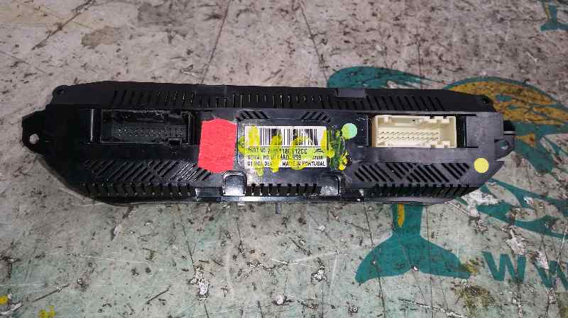 Mando Climatizador para Ford Focus Lim. (Cb4)