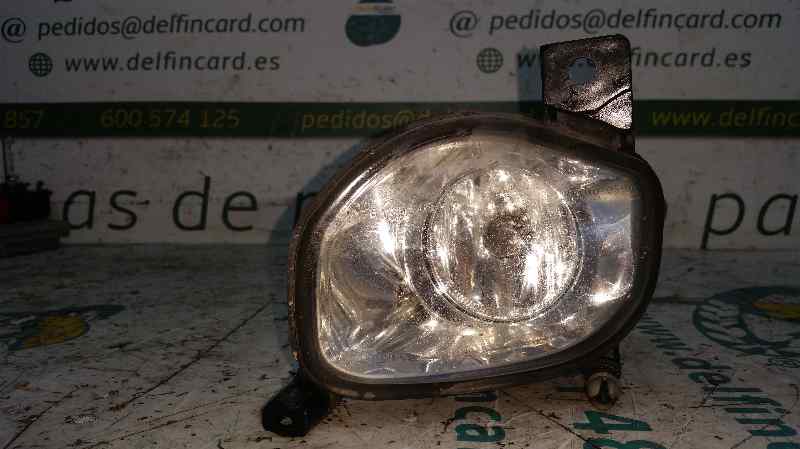 Faro Antiniebla Izquierdo para Toyota Avensis Berlina (T25)