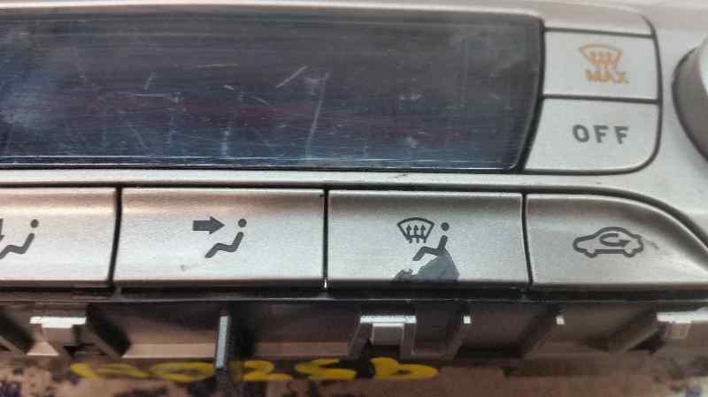 Mando Climatizador para Ford Focus Lim. (Cb4)