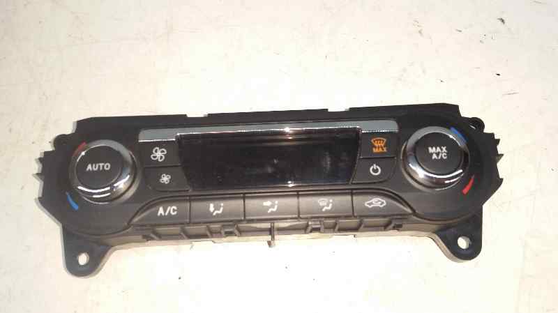 Mando Climatizador para Ford Focus Lim. (Cb8)