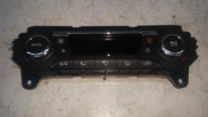 Mando Climatizador para Ford Focus Lim. (Cb8)