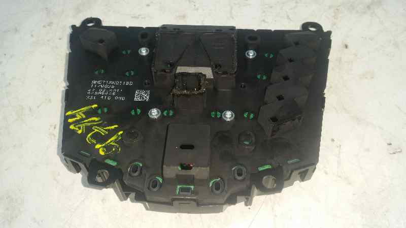 Mando Radio para Ford Focus Lim. (Cb8)