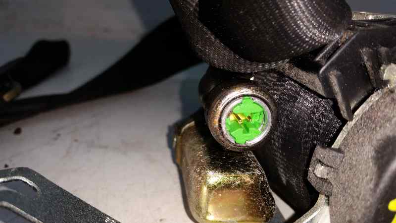 Pretensor Airbag Izquierdo para Seat Ibiza (6L1)