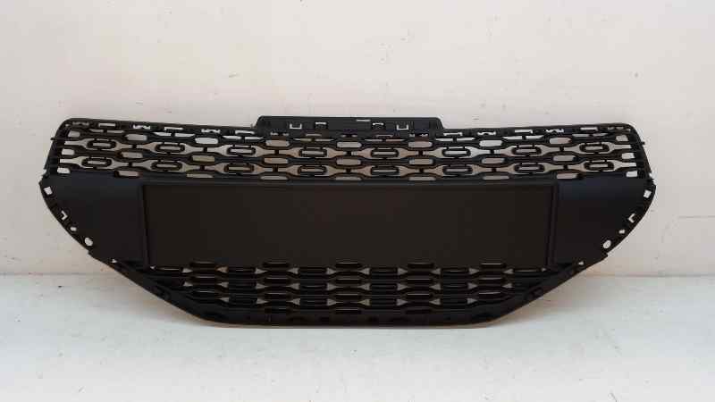 Rejilla Central Paragolpes para Peugeot 208