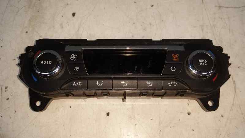 Mando Climatizador para Ford Focus Lim. (Cb8)
