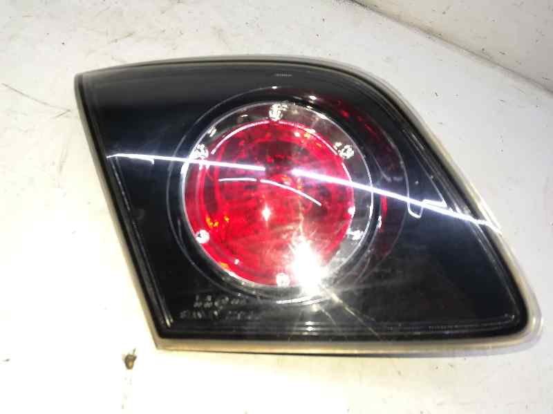 Piloto Trasero Izquierdo para Mazda 3 Berlina (Bk)