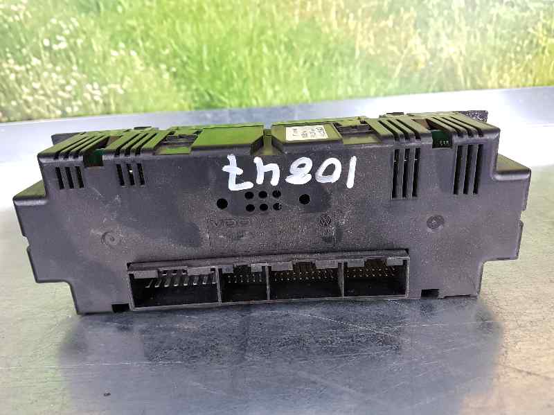 Mando Climatizador para Volkswagen Passat Berlina (3B3)