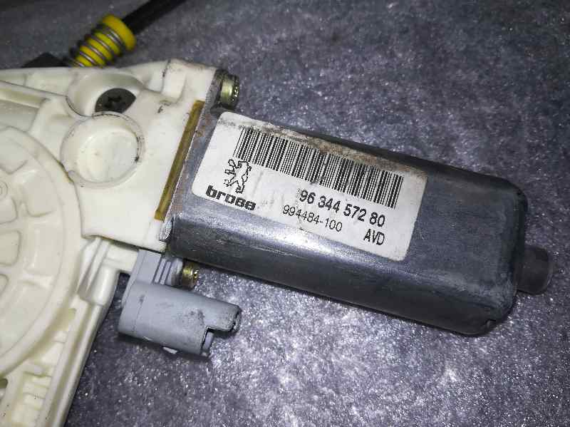 Elevalunas Delantero Derecho para Peugeot 307 (S1)