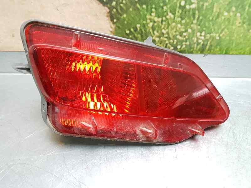 Faro Antiniebla Trasero Izquierdo para Toyota Rav 4
