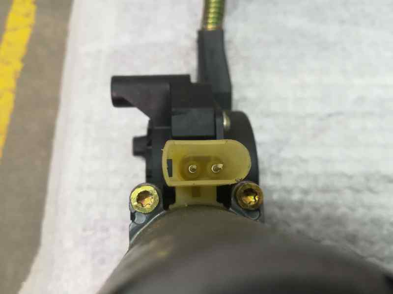 Elevalunas Delantero Derecho para Ford Mondeo Berlina (Gd)
