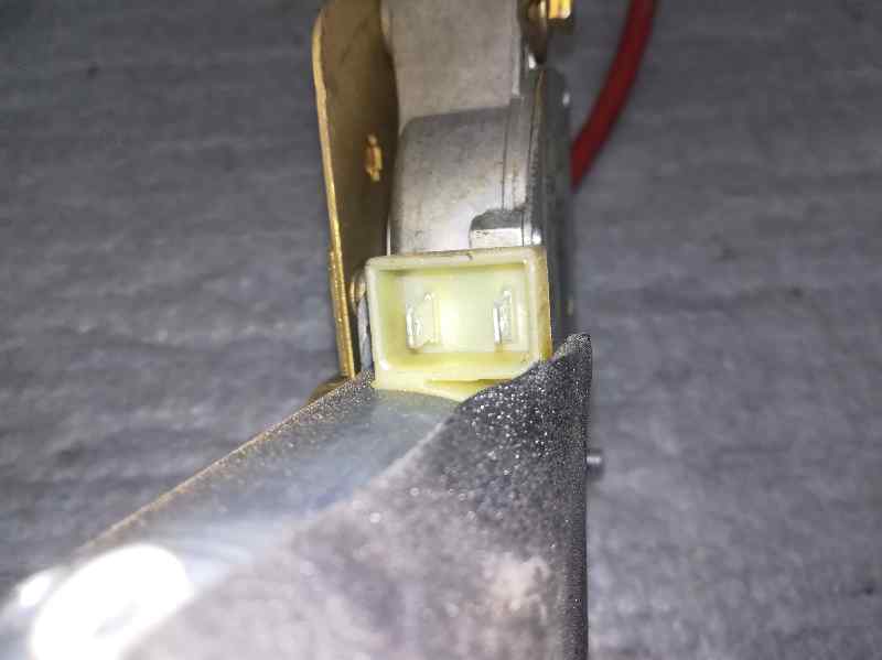 Elevalunas Trasero Derecho para Nissan Almera (N15)