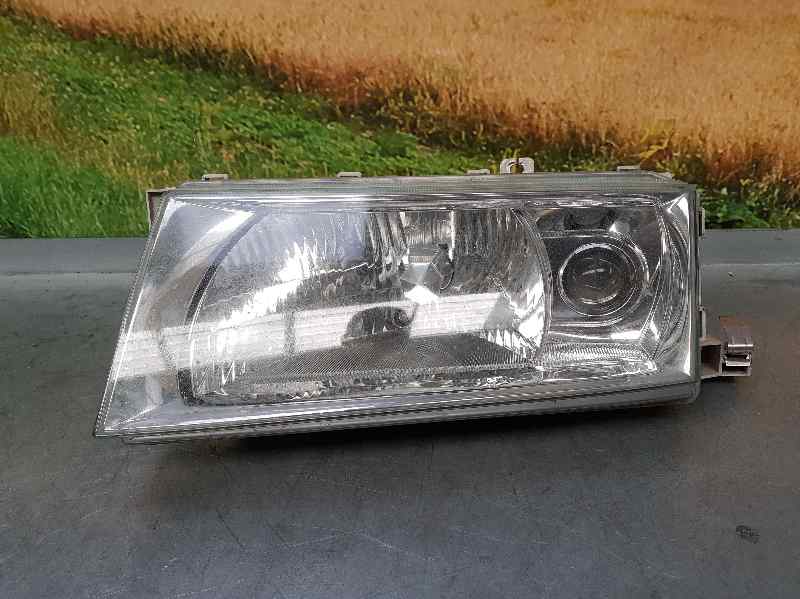 Faro Izquierdo para Skoda Octavia Berlina (1U2)