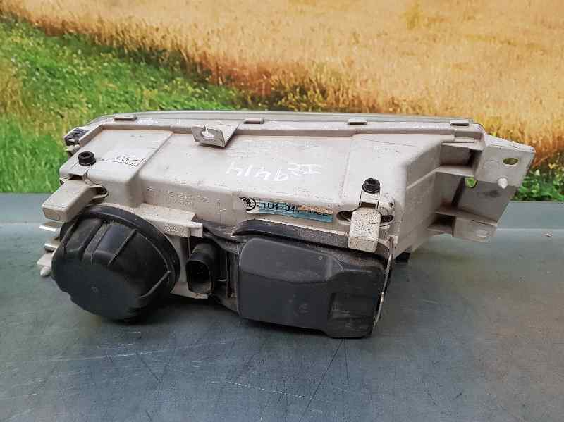 Faro Izquierdo para Skoda Octavia Berlina (1U2)