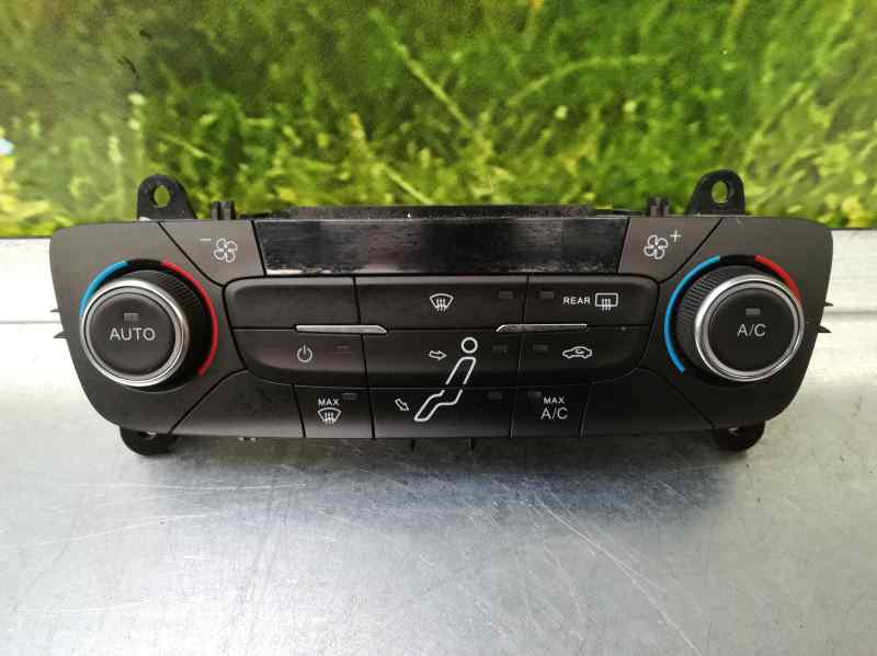 Mando Calefaccion / Aire Acondicionado para Ford Focus Turn.
