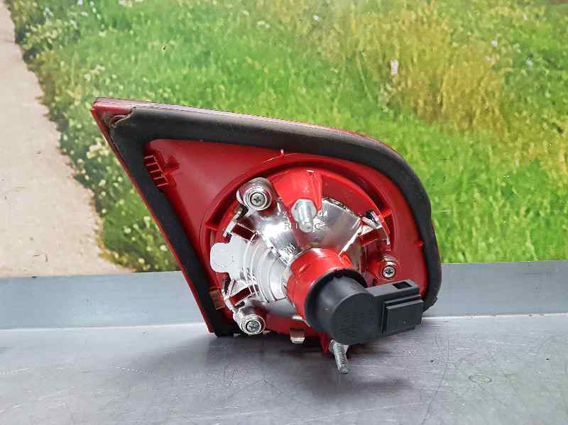 Piloto Trasero Derecho para Volkswagen Passat Berlina (3C2)
