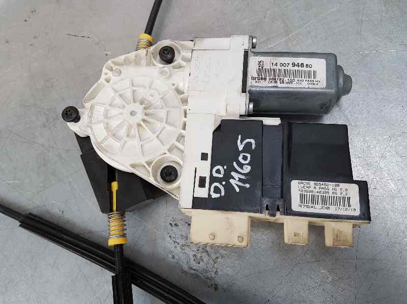 Elevalunas Delantero Derecho para Peugeot 807