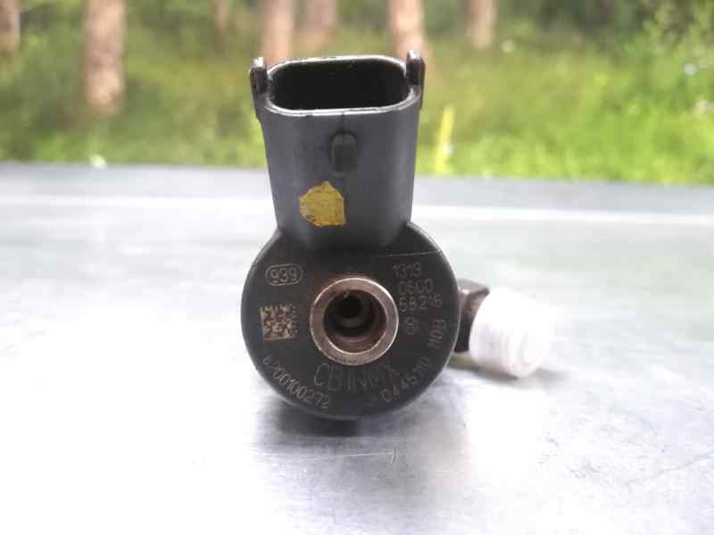 Inyector para Nissan Primera Berlina (P12)