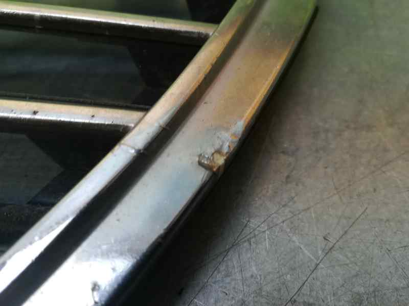 Rejilla Delantera para Mercedes-Benz Clase E (W211) Berlina