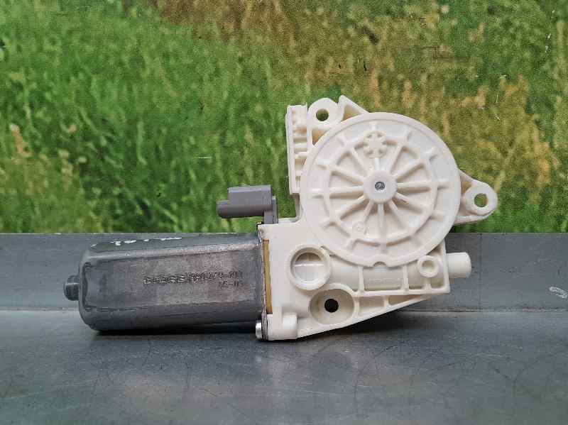 Motor Elevalunas Delantero Derecho para Peugeot 307 (S1)