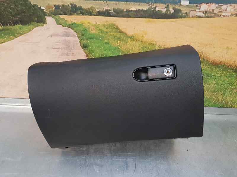 Guantera para Mercedes-Benz Clase C Coupe (W205)