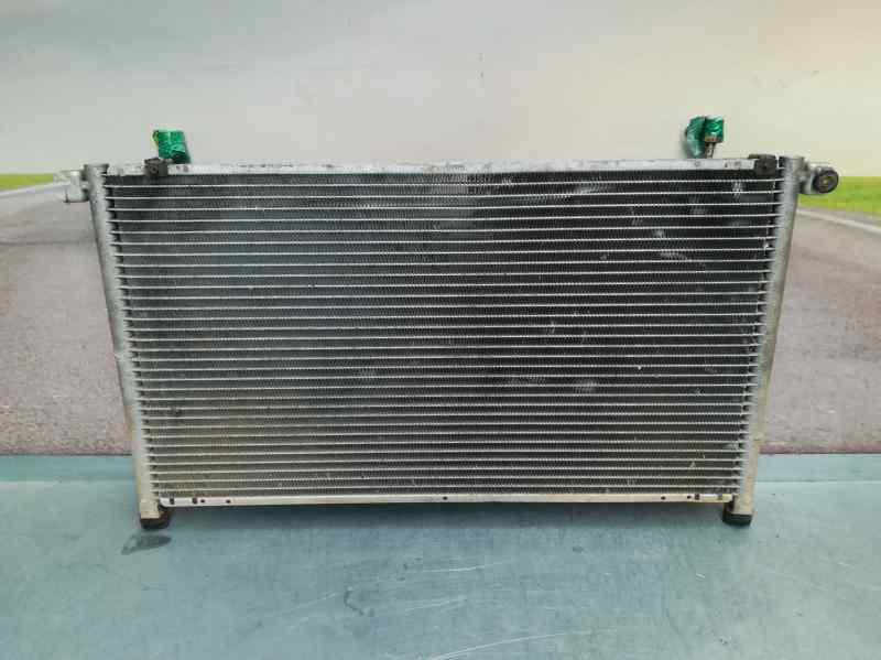 Condensador / Radiador Aire Acondicionado para Nissan Terrano/Terrano.ii (R20)