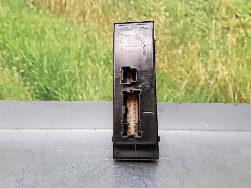 Mando Elevalunas Delantero Izquierdo para Nissan Pulsar (C13)