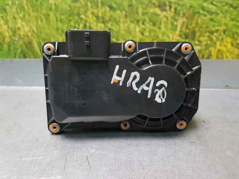 Caja Mariposa para Nissan Pulsar (C13)