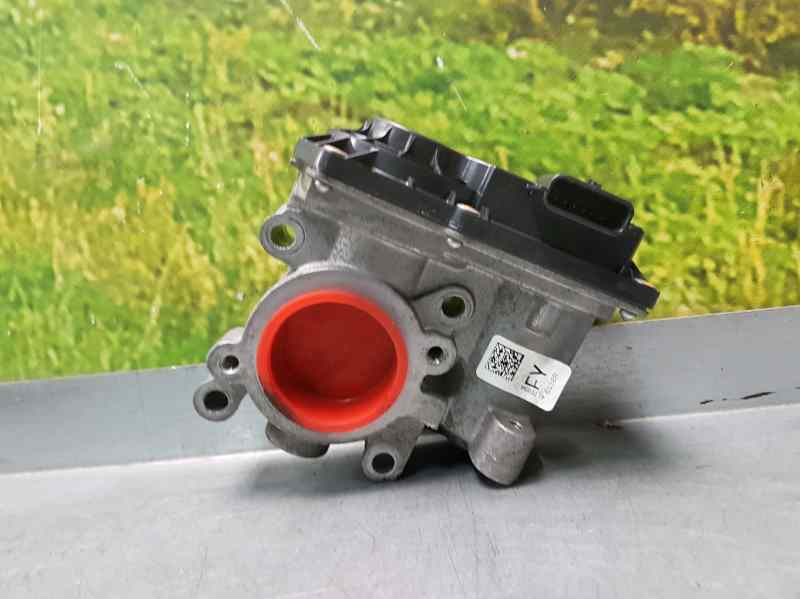 Caja Mariposa para Nissan Pulsar (C13)